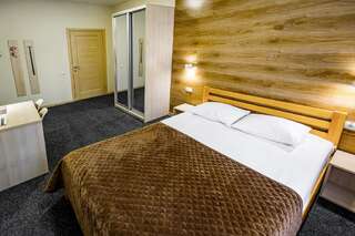 Отель Rooms Hotel Винница Стандартный двухместный номер с 1 кроватью-4